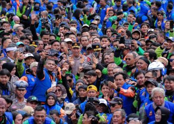 ‎Apel Ojol di Bandung, Kapolri Ajak Driver Jadi Mitra Strategis Polri & Bangun Budaya Tertib Berlalu Lintas 1