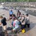 Polisi Evakuasi Warga Terdampak Banjir Lahar Semeru di Lumajang