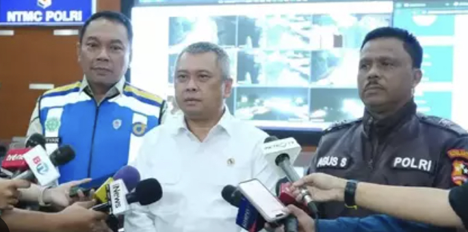 Kakorlantas, Menhub, dan Jasa Marga Pantau Arus Mudik Nataru 3