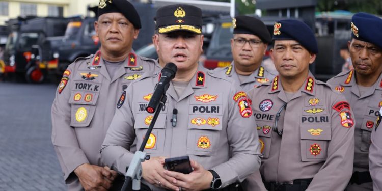 Polri Kerahkan Ratusan Personel Tambahan Untuk Percepatan Mitigasi Bencana di 3 Provinsi Sumatera