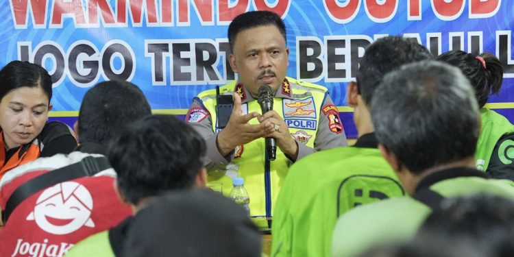 Kakorlantas Polri Sapa Ojol Yogyakarta, Perkuat Keselamatan Lalu Lintas