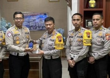 Korlantas Serahkan ETLE Mobile Handheld, Perkuat Penegakan Hukum di Jateng 1